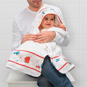 toalla para el baño del bebé